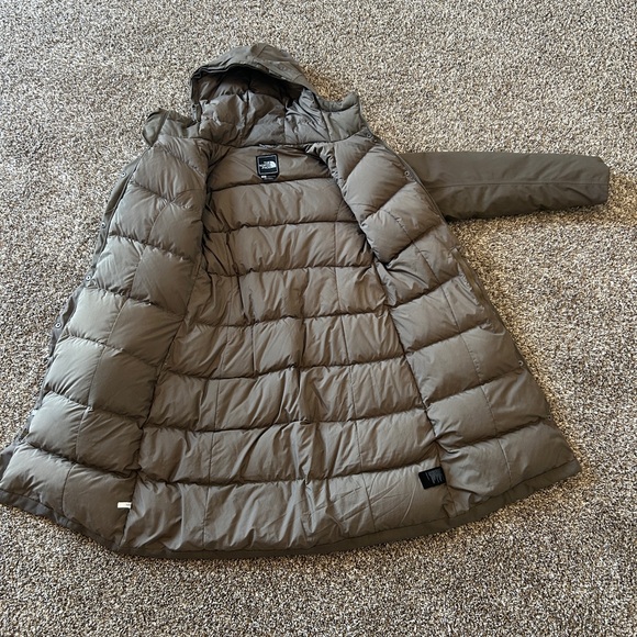 North Face HyVent Coat - Picture 2 of 4